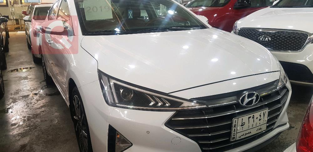 هیوندای ئەلەنترا